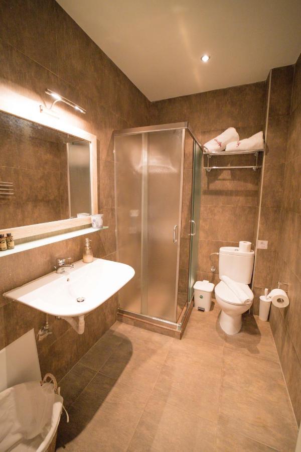 Alicelia Boutique Inn Вати Экстерьер фото