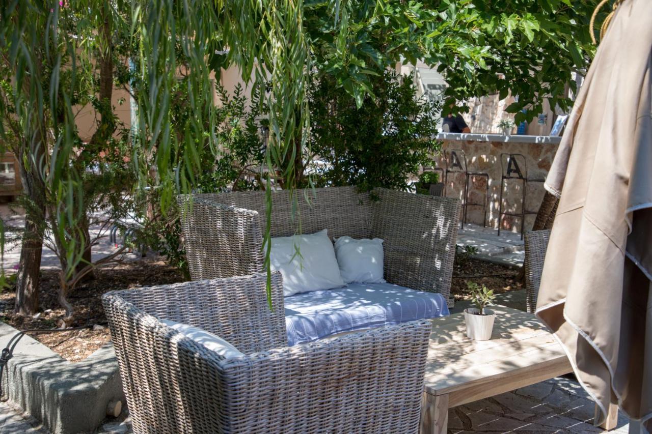 Alicelia Boutique Inn Вати Экстерьер фото