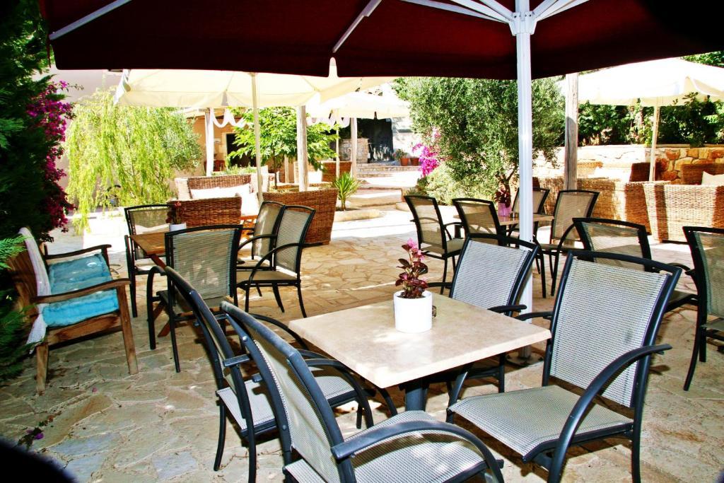 Alicelia Boutique Inn Вати Экстерьер фото